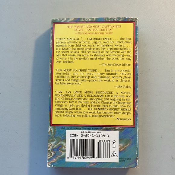 📚2/$6 The Hundred Secret Senses - Picture 2 of 12